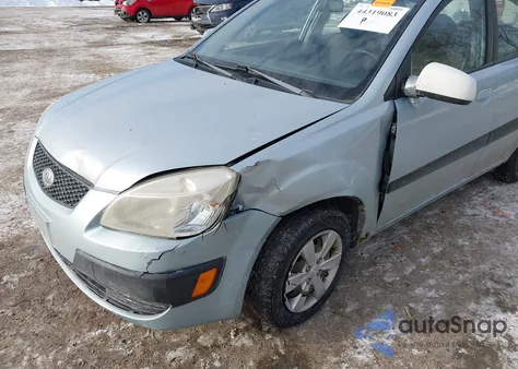 2008 Kia Rio Lx z USA, uszkodzony, nr VIN KNADE123286343558